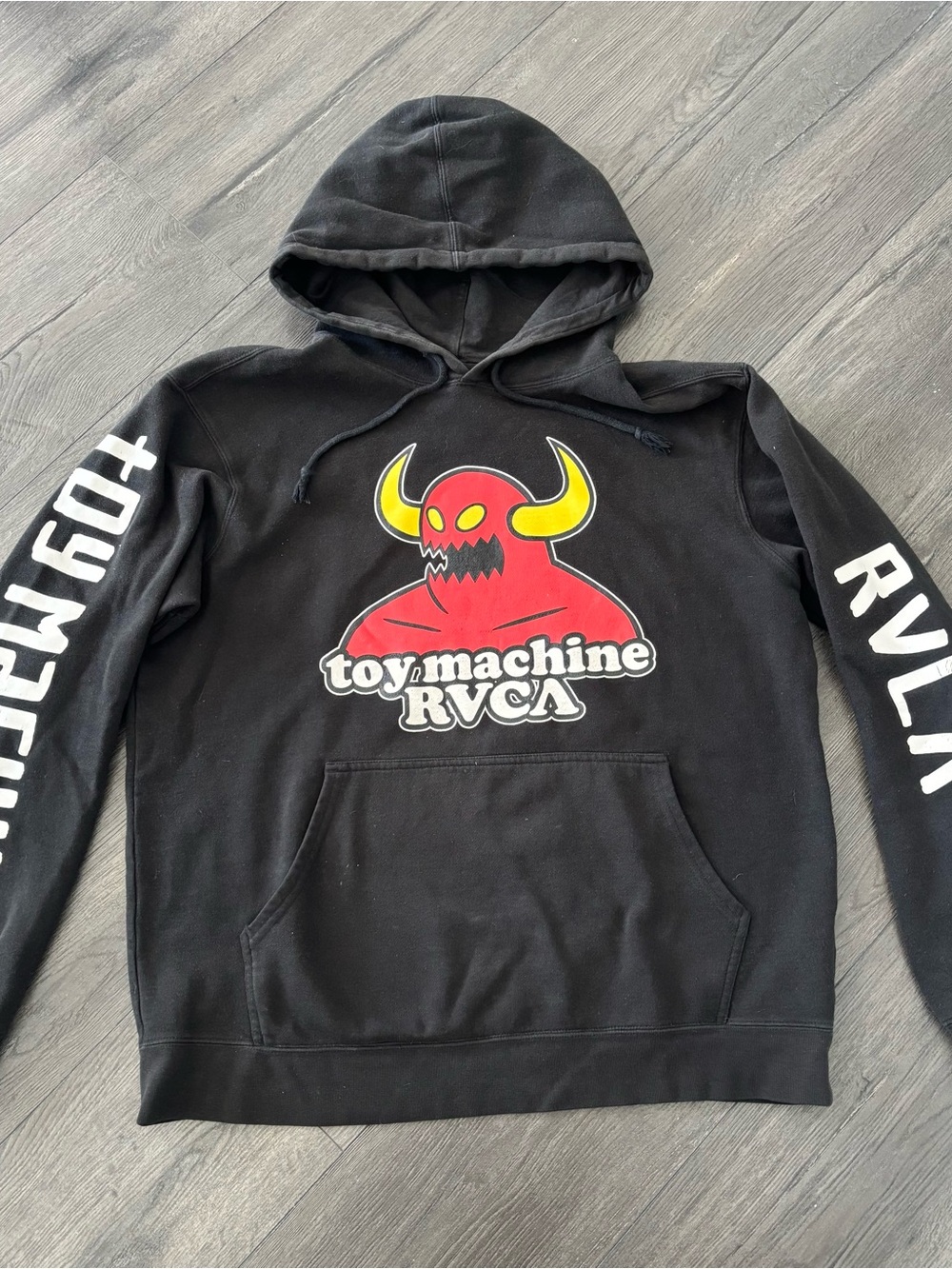 Toy Machine RVCA Collab Skate Monster Hoodie Sweatshirt Black Mens Medium